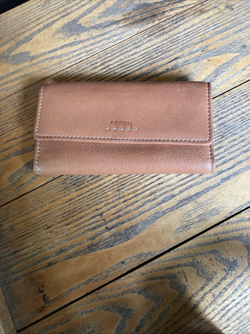 Fossil Tan Pebbled Leather Wallet with Gold Logo